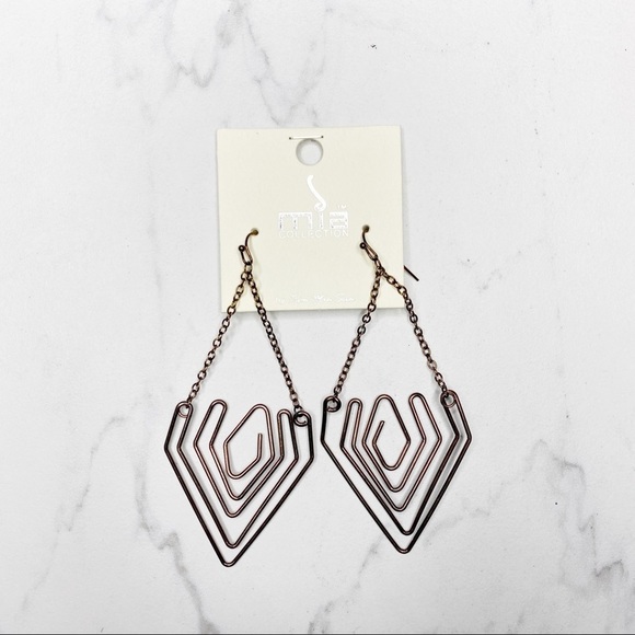 mia collection Jewelry - Boho Gold Dangle Earrings